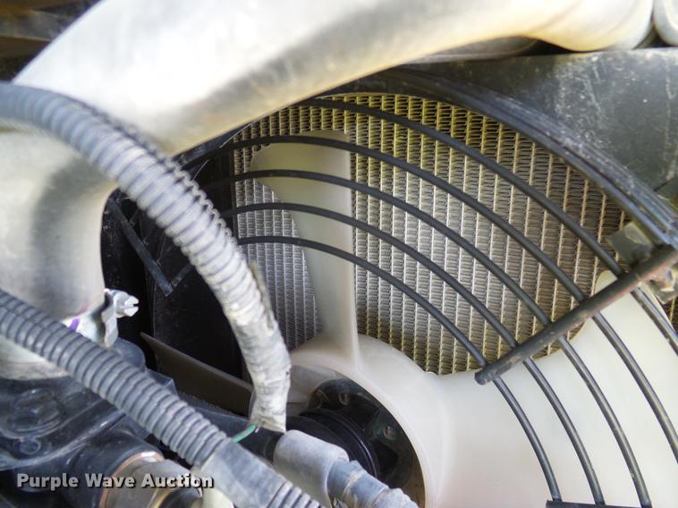 image for item DD8172 2013 Takeuchi TB228 mini excavator