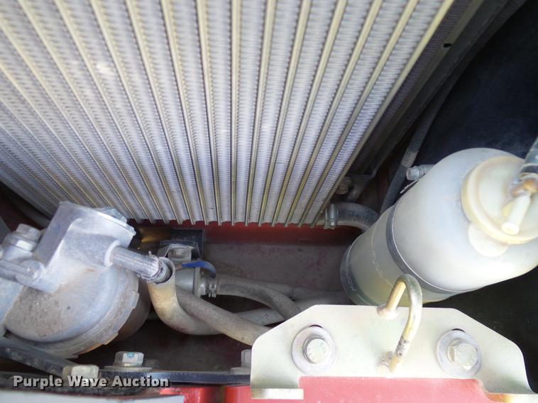 image for item DD8172 2013 Takeuchi TB228 mini excavator