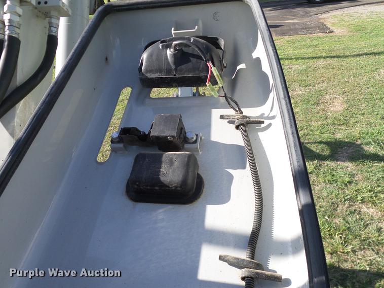 image for item DD8172 2013 Takeuchi TB228 mini excavator