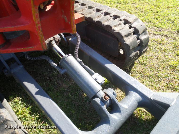 image for item DD8172 2013 Takeuchi TB228 mini excavator