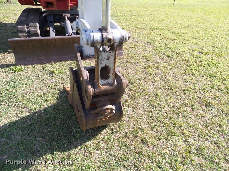 image for item DD8172 2013 Takeuchi TB228 mini excavator
