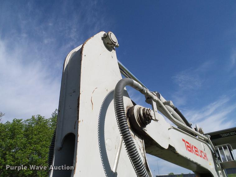 image for item DD8172 2013 Takeuchi TB228 mini excavator