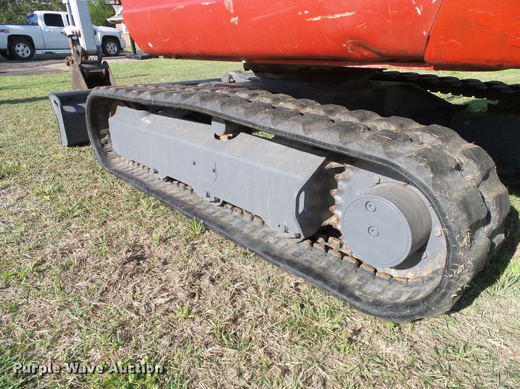 image for item DD8172 2013 Takeuchi TB228 mini excavator