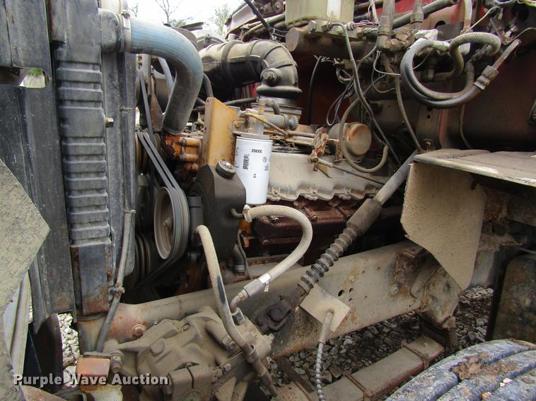 image for item DD8416 1985 Ford 8000 flatbed truck