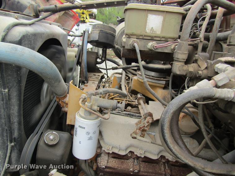 image for item DD8416 1985 Ford 8000 flatbed truck