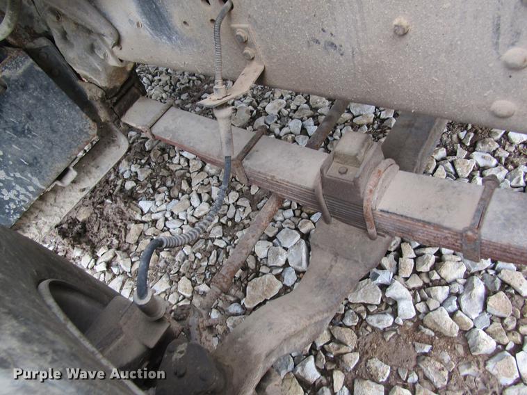 image for item DD8416 1985 Ford 8000 flatbed truck