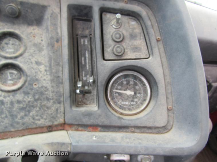 image for item DD8416 1985 Ford 8000 flatbed truck