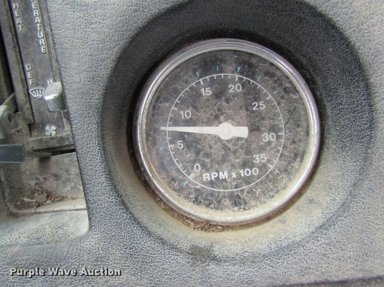 image for item DD8416 1985 Ford 8000 flatbed truck