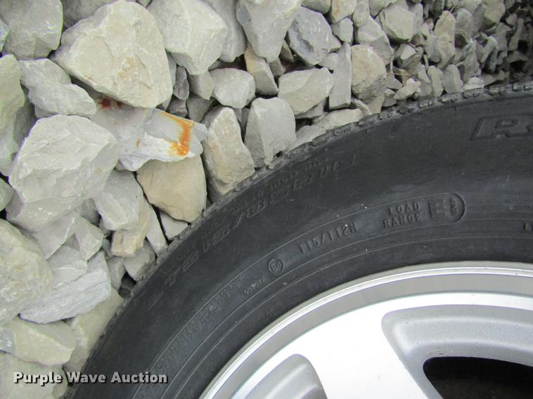 image for item DD8417 2006 Aluminum Cargo Trailers ACTLQ8538TTA4 enclosed cargo trailer