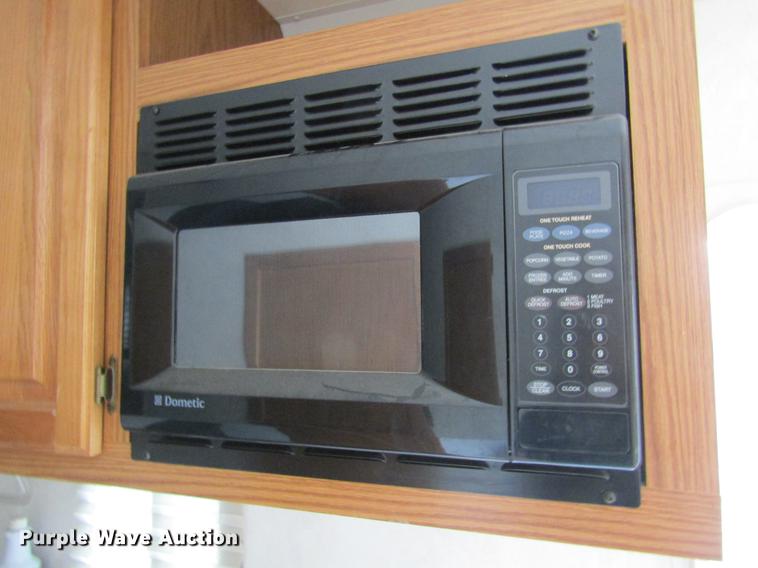 image for item DD8417 2006 Aluminum Cargo Trailers ACTLQ8538TTA4 enclosed cargo trailer