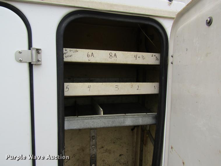 image for item DD8418 1996 International 4800 digger derrick truck