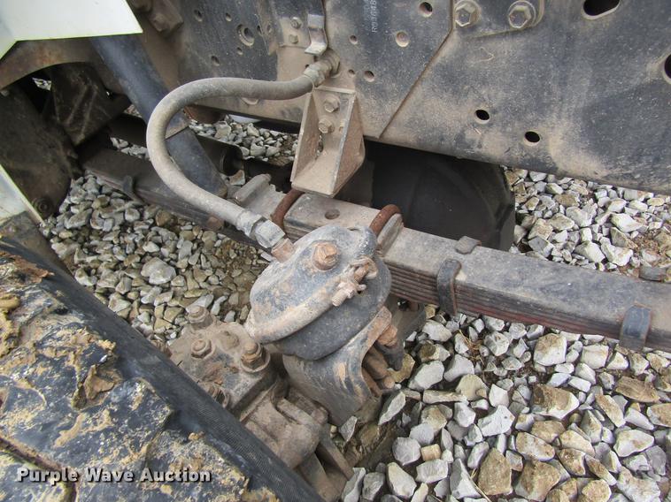 image for item DD8418 1996 International 4800 digger derrick truck