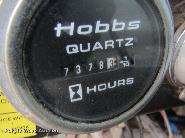 image for item DD8418 1996 International 4800 digger derrick truck