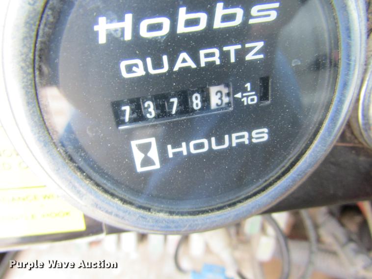 image for item DD8418 1996 International 4800 digger derrick truck