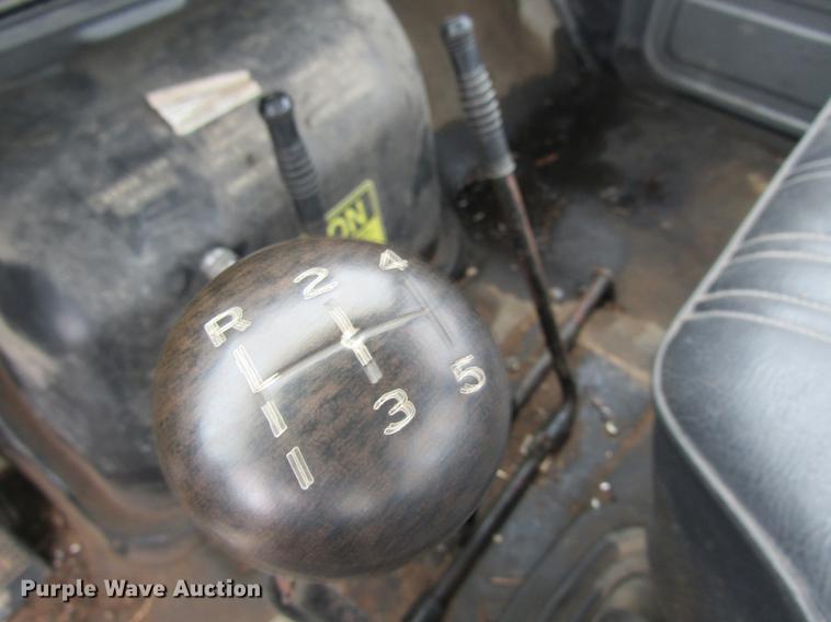 image for item DD8420 1987 Ford F700 flatbed truck