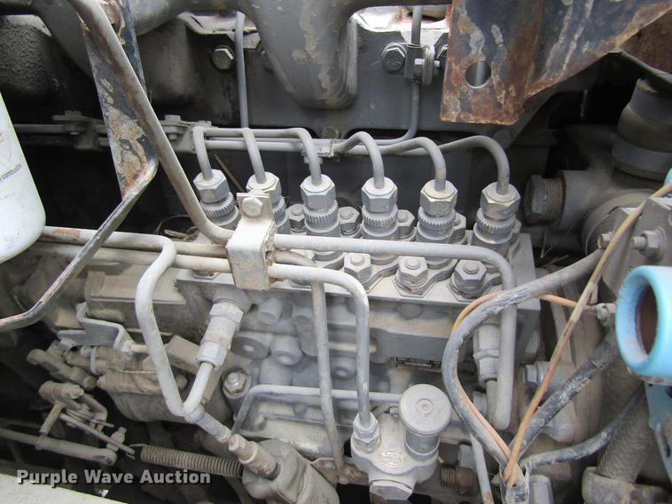 image for item DD8420 1987 Ford F700 flatbed truck