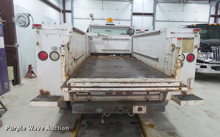 image for item DE3627 1999 Ford F450 utility truck