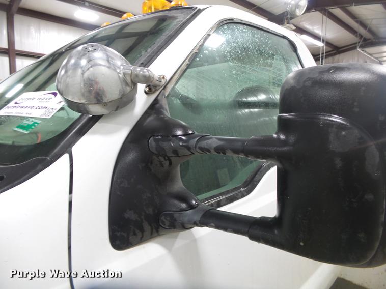 image for item DE3627 1999 Ford F450 utility truck