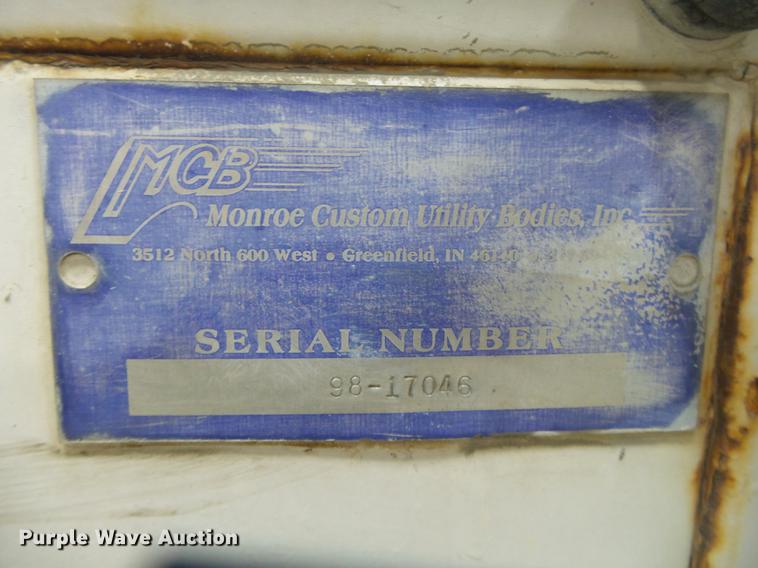 image for item DE3627 1999 Ford F450 utility truck