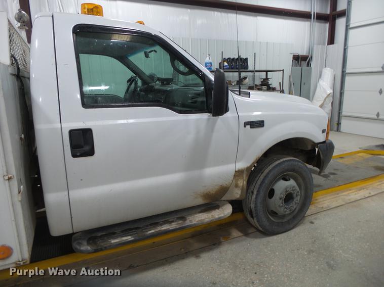image for item DE3627 1999 Ford F450 utility truck