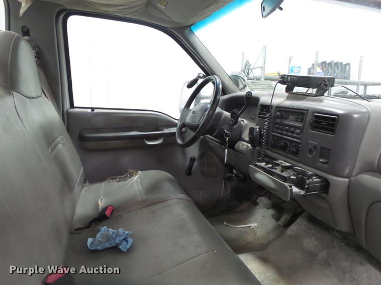 image for item DE3627 1999 Ford F450 utility truck