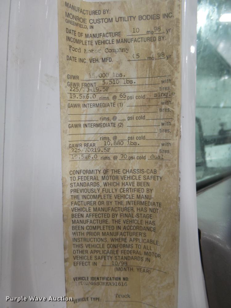 image for item DE3627 1999 Ford F450 utility truck