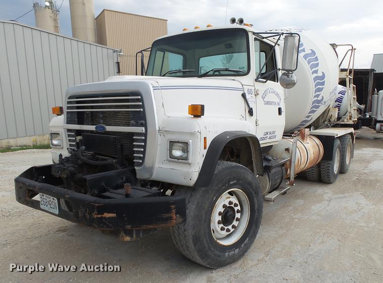 image for item DE3628 1997 Ford LT8000 ready mix truck