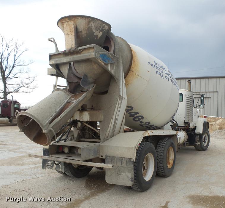 image for item DE3628 1997 Ford LT8000 ready mix truck