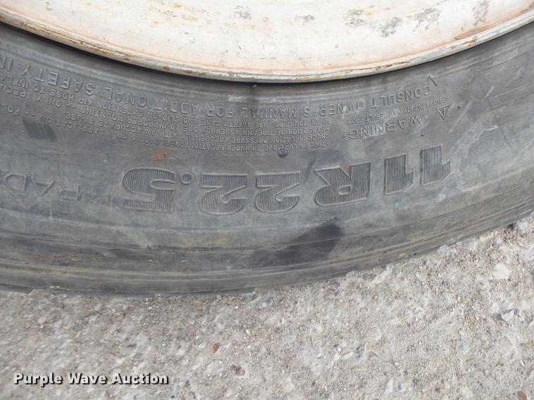 image for item DE3628 1997 Ford LT8000 ready mix truck