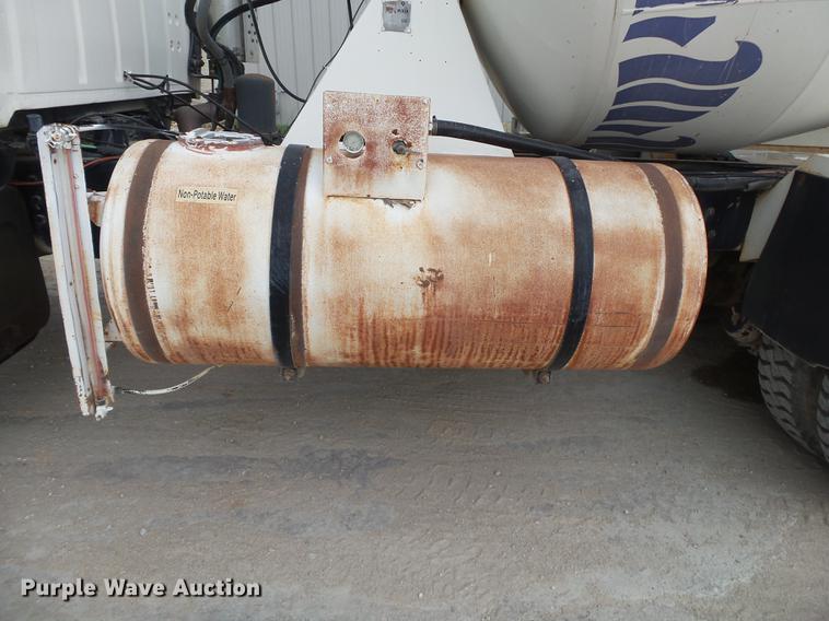 image for item DE3628 1997 Ford LT8000 ready mix truck