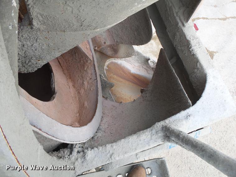 image for item DE3628 1997 Ford LT8000 ready mix truck