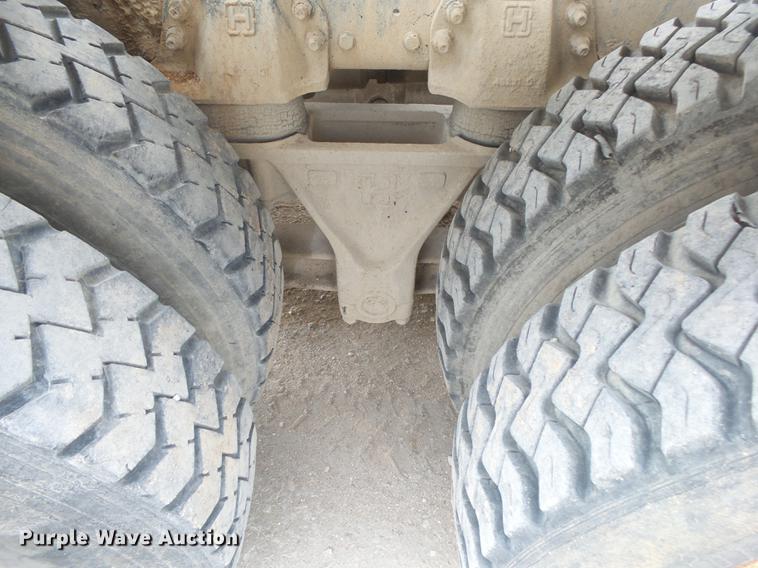 image for item DE3628 1997 Ford LT8000 ready mix truck