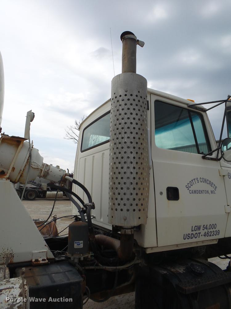 image for item DE3628 1997 Ford LT8000 ready mix truck