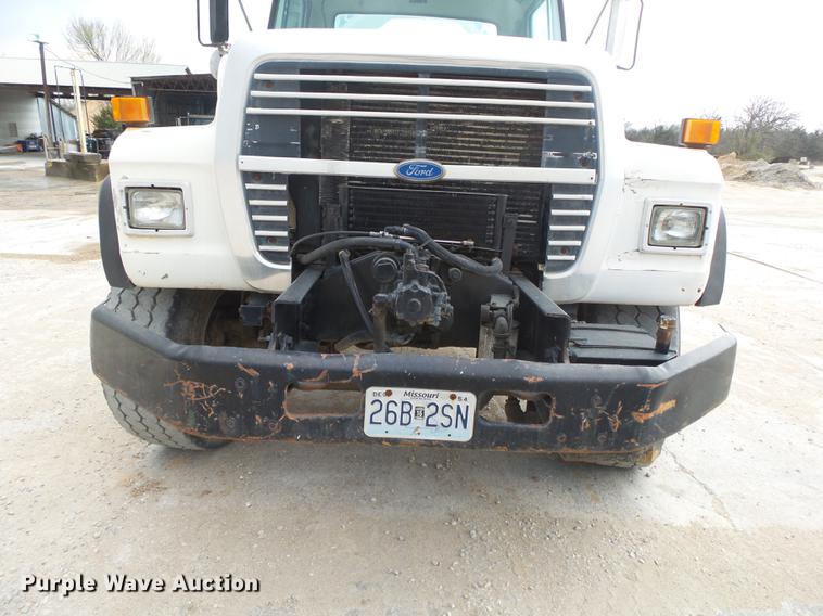 image for item DE3628 1997 Ford LT8000 ready mix truck