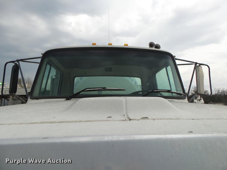 image for item DE3628 1997 Ford LT8000 ready mix truck