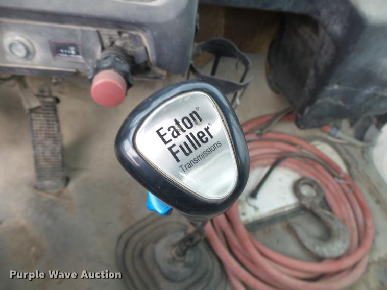 image for item DE3628 1997 Ford LT8000 ready mix truck