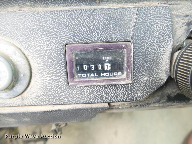 image for item DE3628 1997 Ford LT8000 ready mix truck