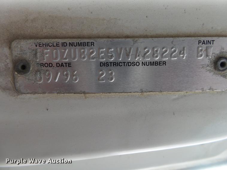 image for item DE3628 1997 Ford LT8000 ready mix truck