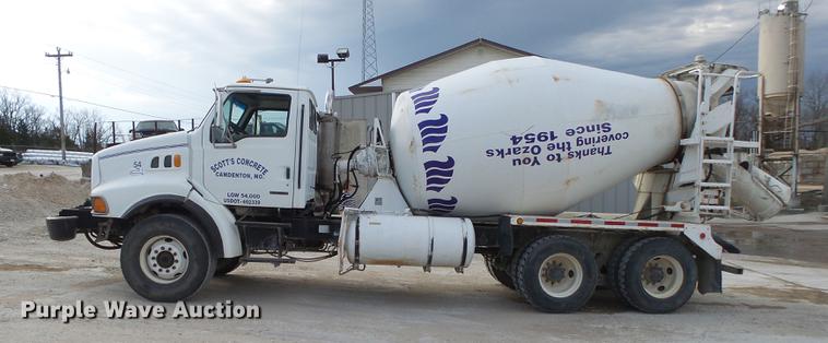 image for item DE3629 1999 Sterling L8513 ready mix truck