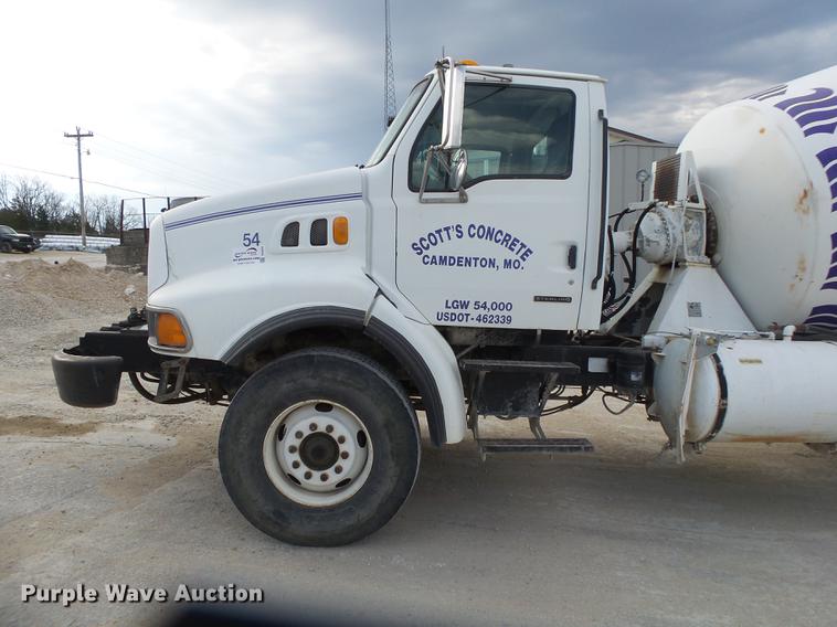 image for item DE3629 1999 Sterling L8513 ready mix truck