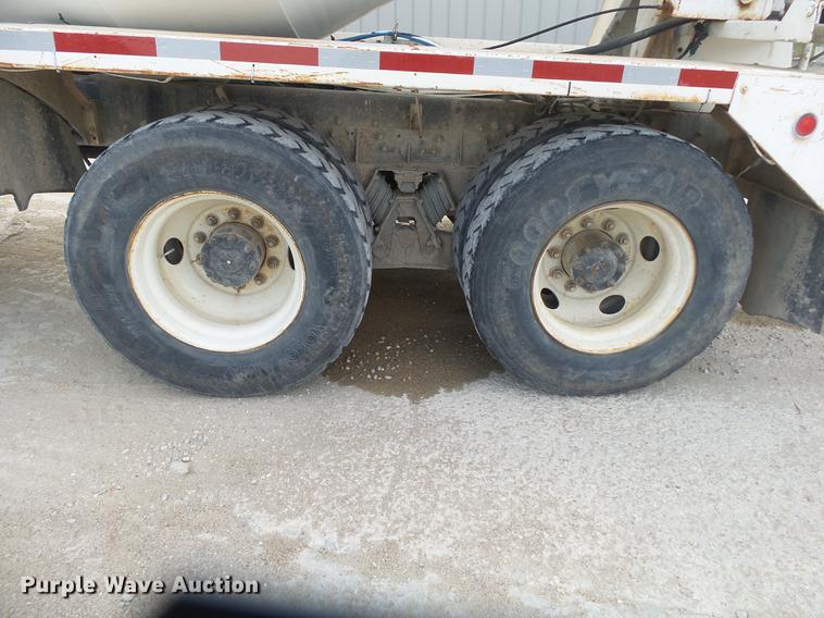 image for item DE3629 1999 Sterling L8513 ready mix truck