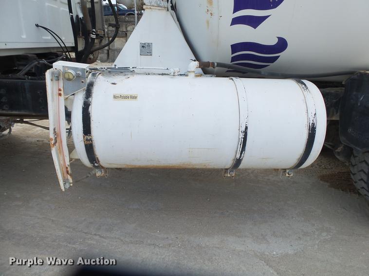 image for item DE3629 1999 Sterling L8513 ready mix truck