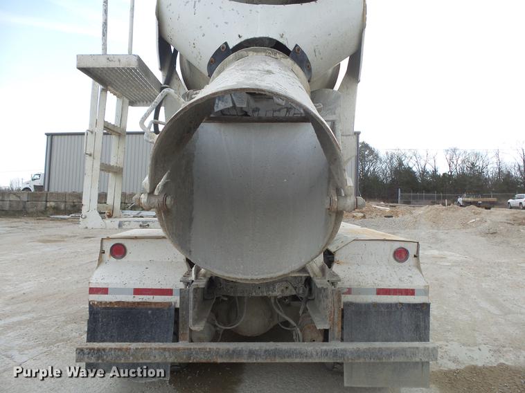 image for item DE3629 1999 Sterling L8513 ready mix truck