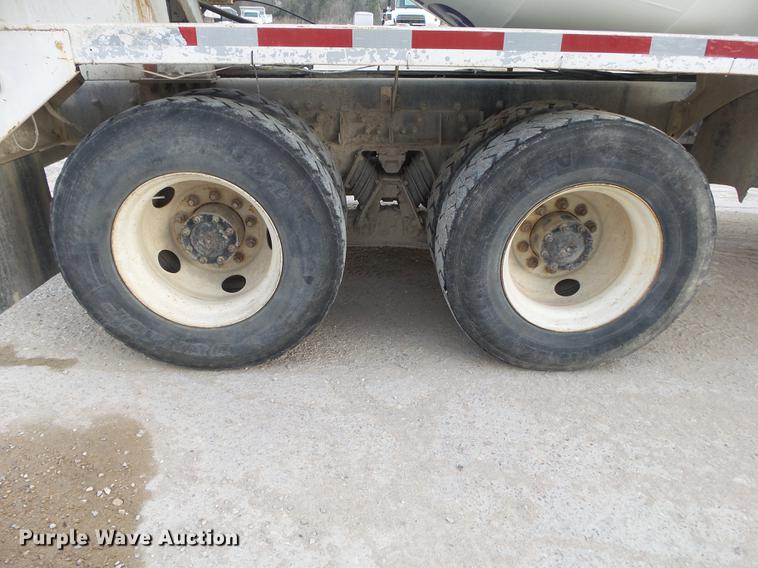 image for item DE3629 1999 Sterling L8513 ready mix truck