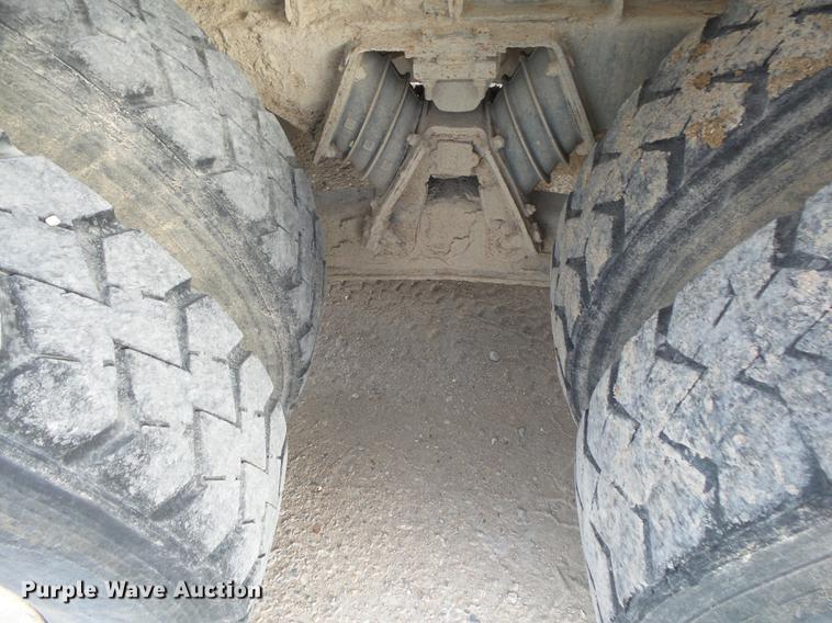 image for item DE3629 1999 Sterling L8513 ready mix truck