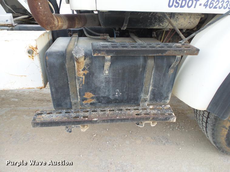 image for item DE3629 1999 Sterling L8513 ready mix truck