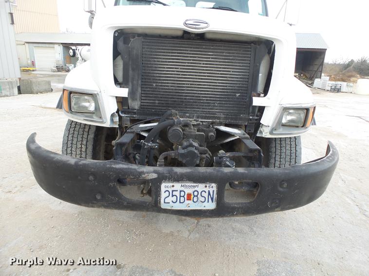 image for item DE3629 1999 Sterling L8513 ready mix truck