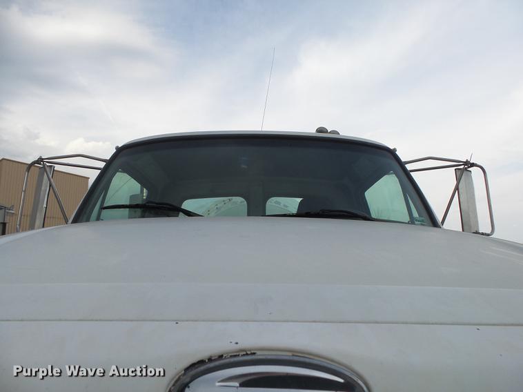 image for item DE3629 1999 Sterling L8513 ready mix truck