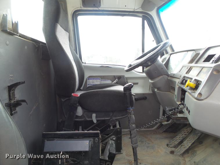 image for item DE3629 1999 Sterling L8513 ready mix truck