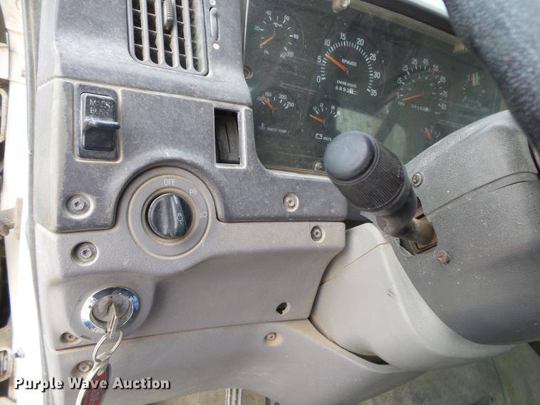 image for item DE3629 1999 Sterling L8513 ready mix truck